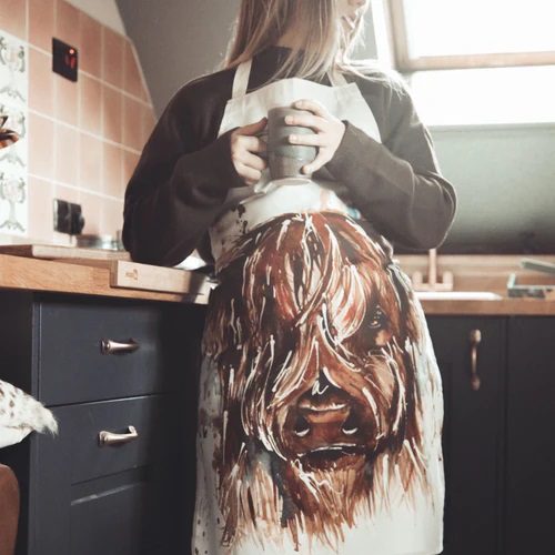 Meg Hawkins ‘The Hebrides’ Highland Cow Apron 5060988542652
